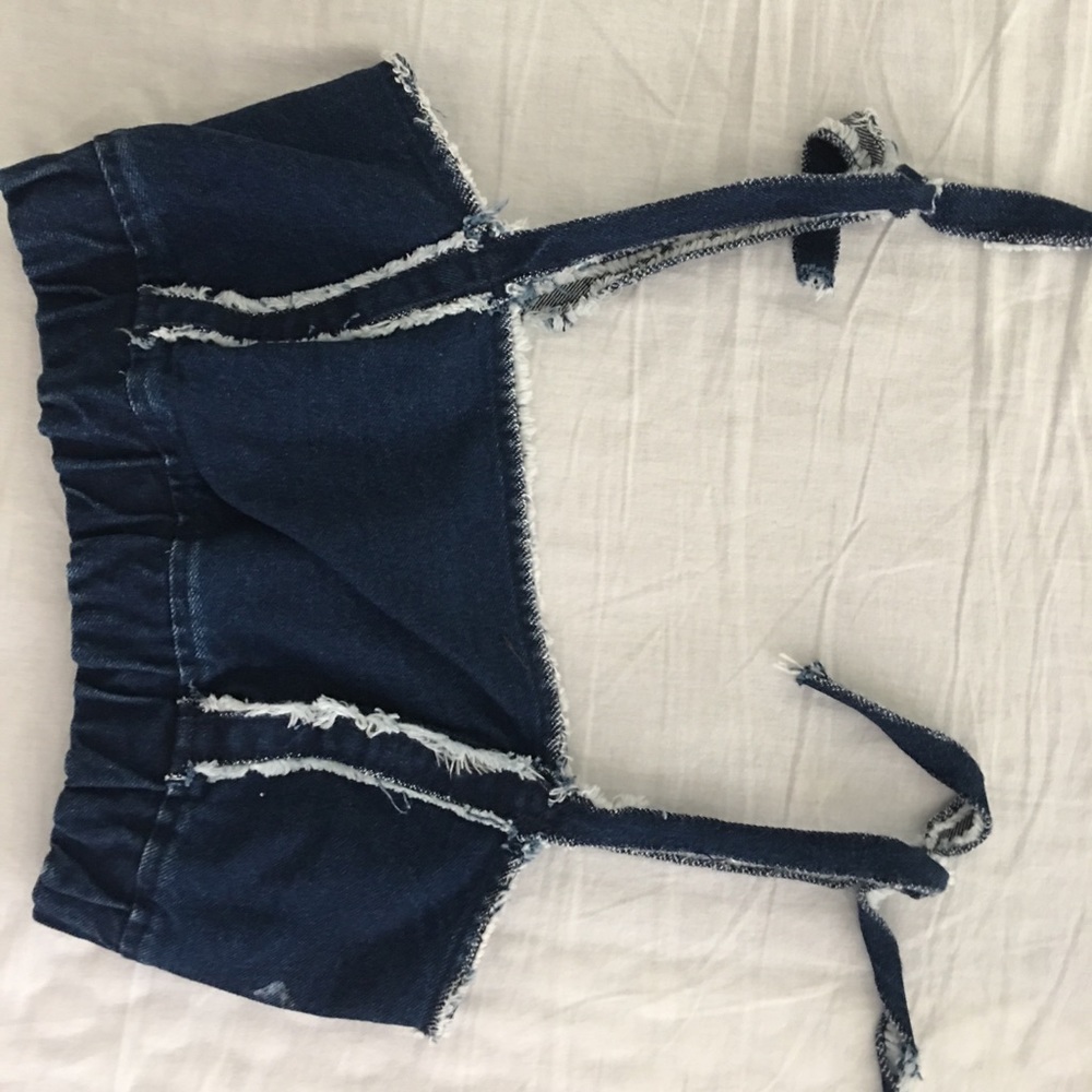 Thee Cutest Crop Top you’ll ever own! 💙⭐️✨